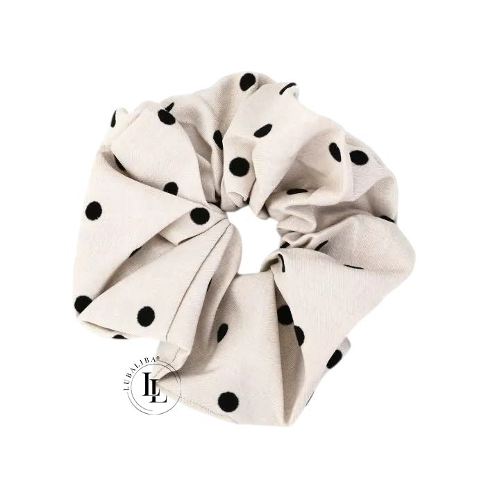 XXL Scrunchie – Beige mit schwarzen Punkten